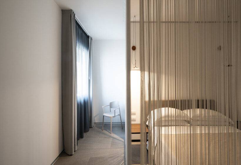 Alkamuri Posh Hotel E Spa