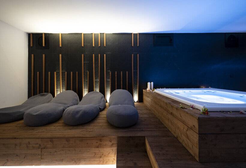 Alkamuri Posh Hotel E Spa