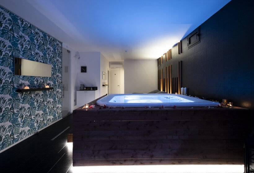 Alkamuri Posh Hotel E Spa