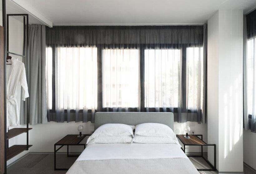 Alkamuri Posh Hotel E Spa