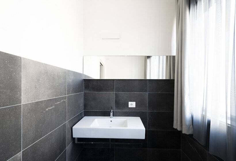 Alkamuri Posh Hotel E Spa