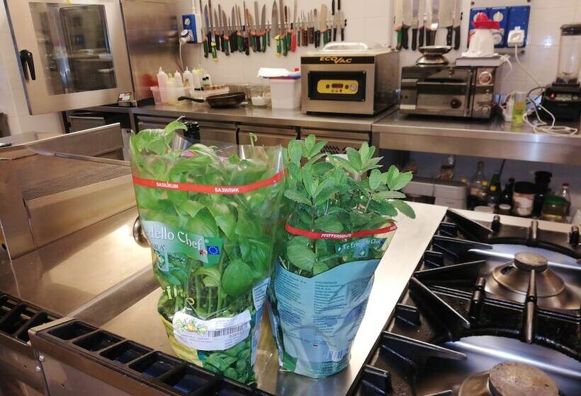 פונדק Sax Palazzo Sarro