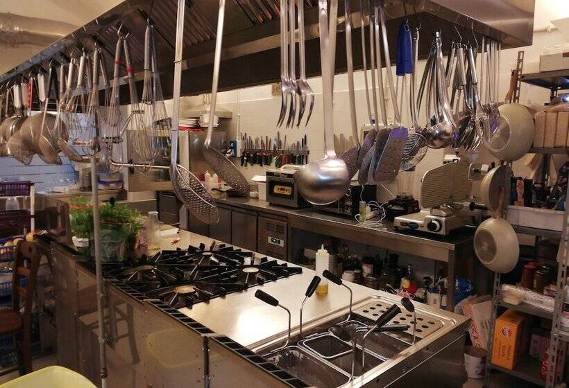 פונדק Sax Palazzo Sarro