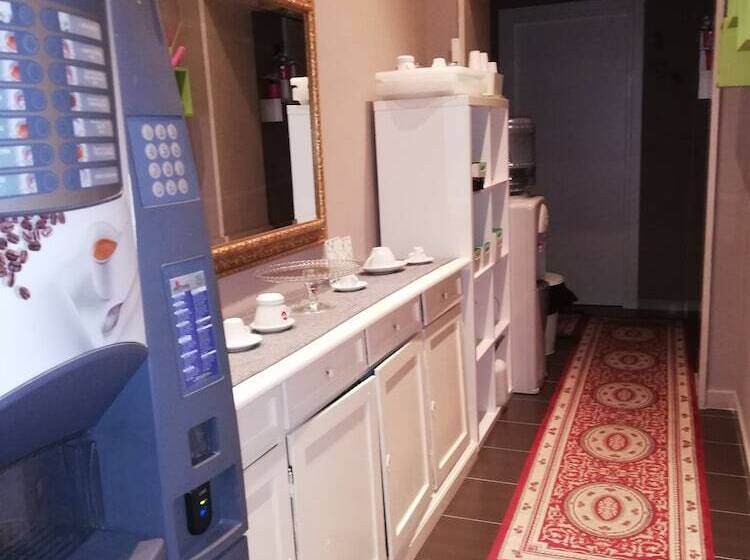 פונדק Sax Palazzo Sarro