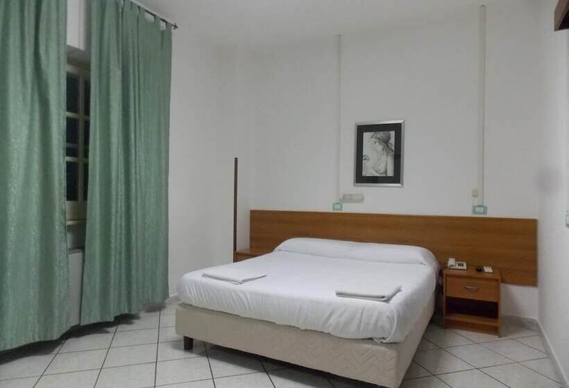 פונדק Villa Dei Butteri   Aprilia