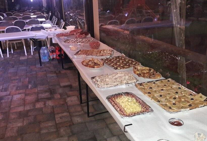 בית מלון כפרי Camper Park Nervia