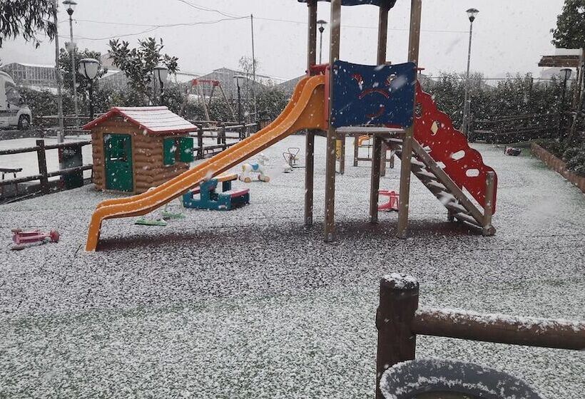 בית מלון כפרי Camper Park Nervia