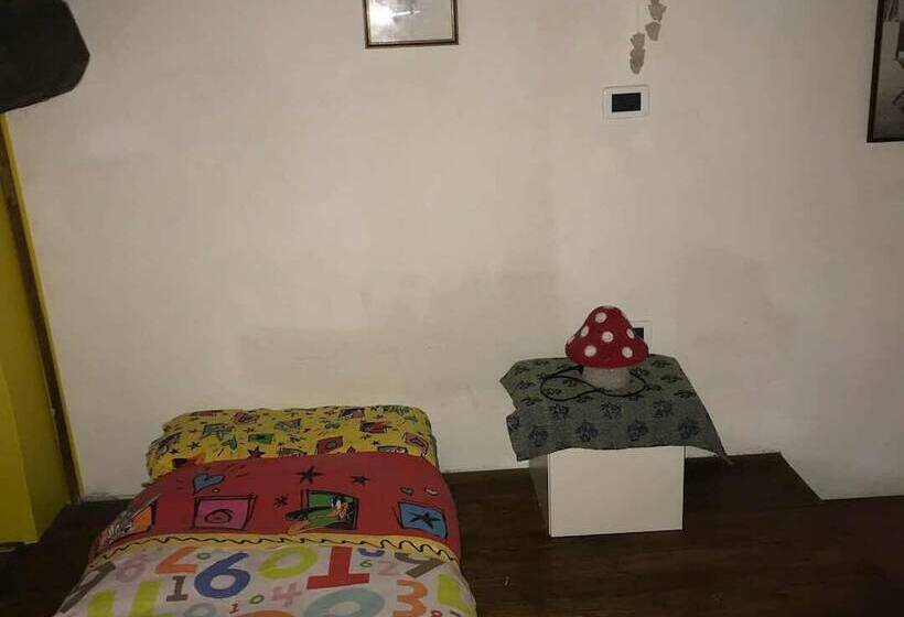 فندق ريفى Agriturismo Colleciglio