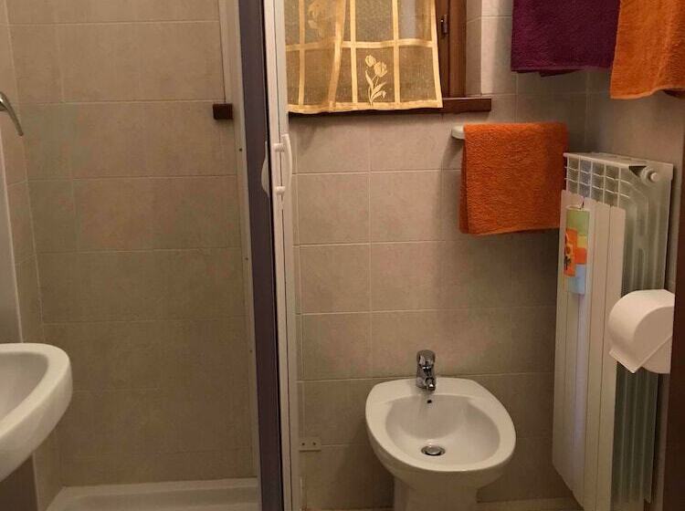 فندق ريفى Agriturismo Colleciglio