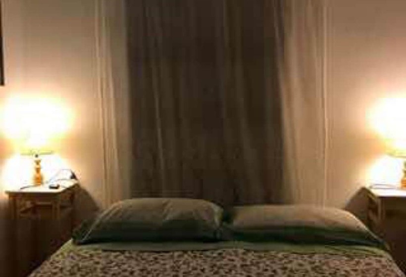 فندق ريفى Agriturismo Colleciglio