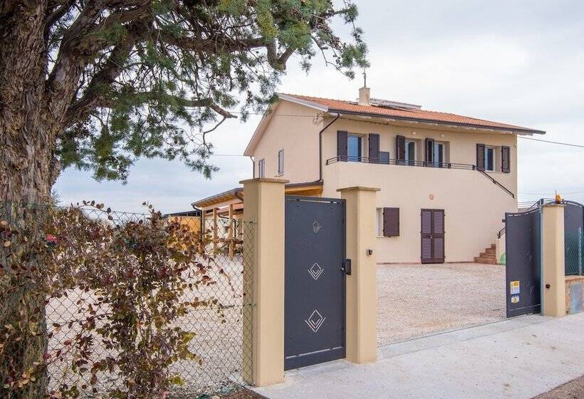 فندق ريفى La Viola E Il Sole