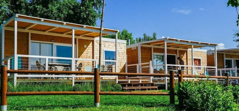 فندق Sereno Camping Holiday