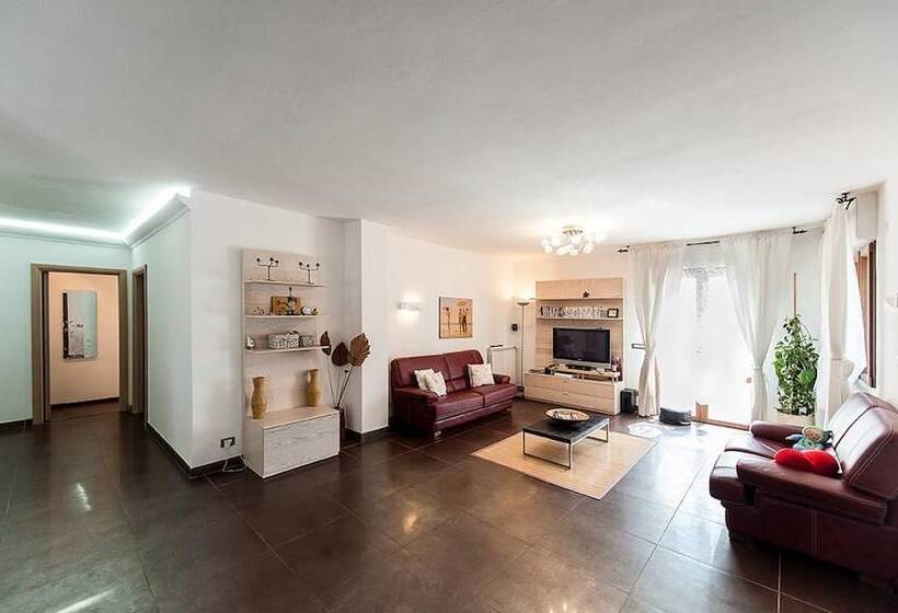 Il Gufo E La Luna B&b