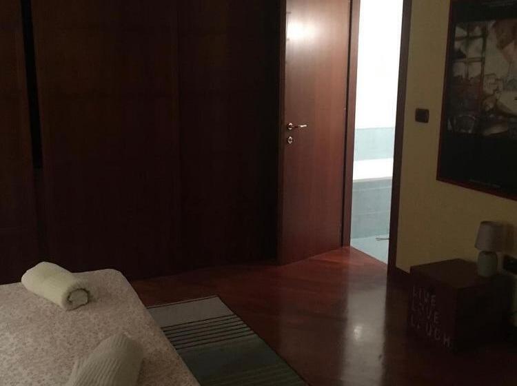 Jfk B & B