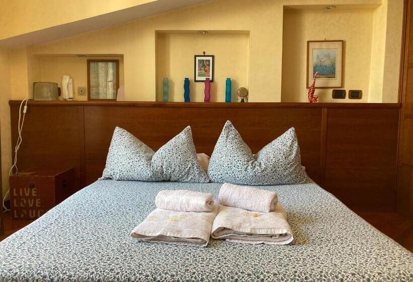 Jfk B & B