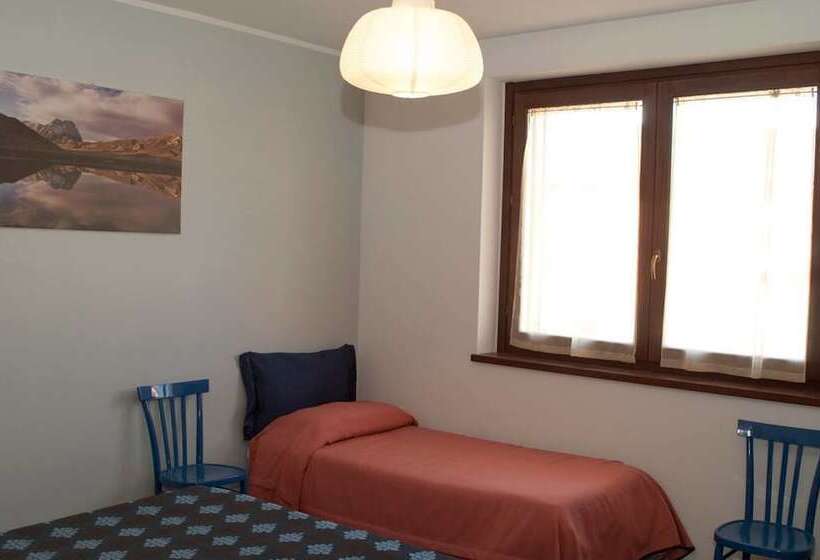 بنسيون Il Mandorlo Rooms & Garden