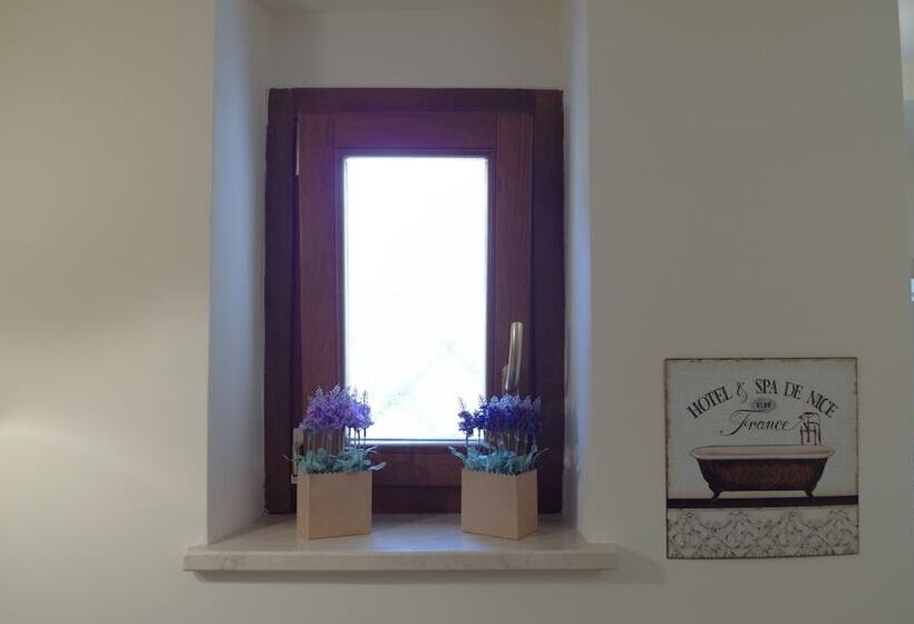 بنسيون The White Villa