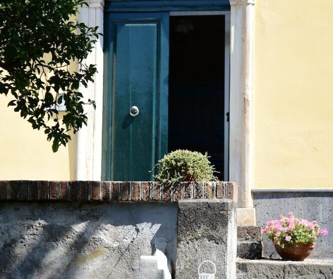 تختخواب و صبحانه Giardino Arancio