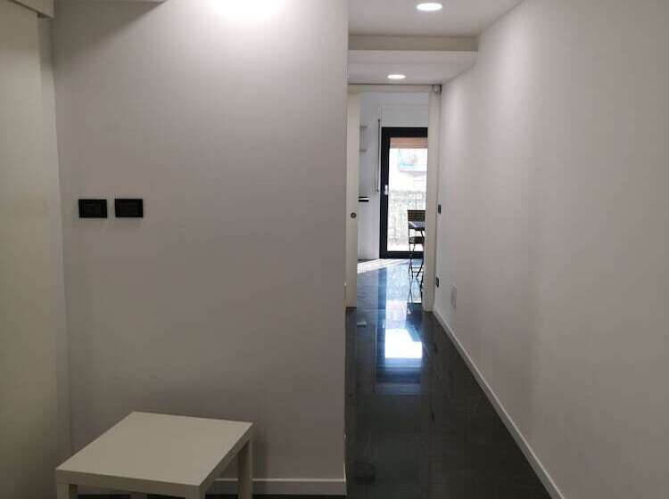 تختخواب و صبحانه Inn Comfort