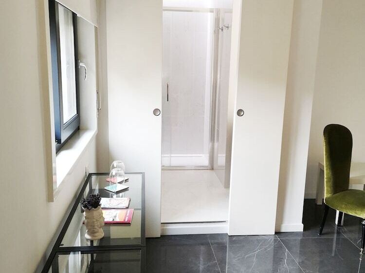 تختخواب و صبحانه Inn Comfort