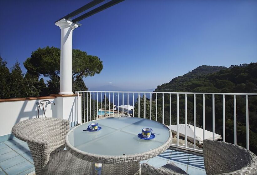 تختخواب و صبحانه Suite Villa Carolina