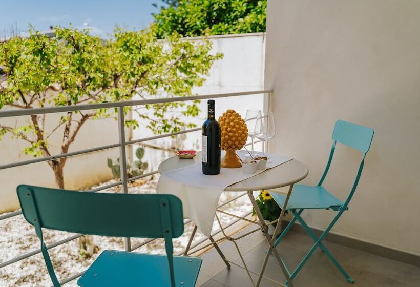 تختخواب و صبحانه Villa Sece  Luxury Rooms