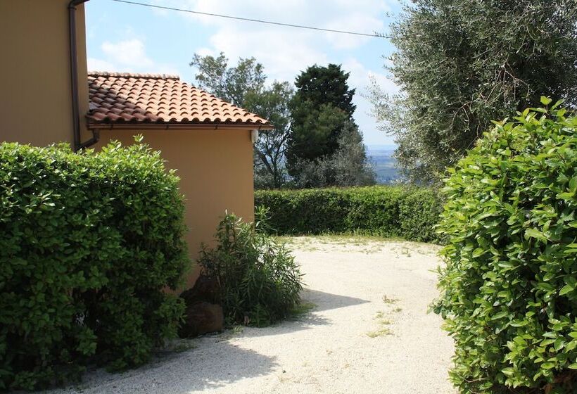 乡村酒店  Agriturismo Comparini Le Balze