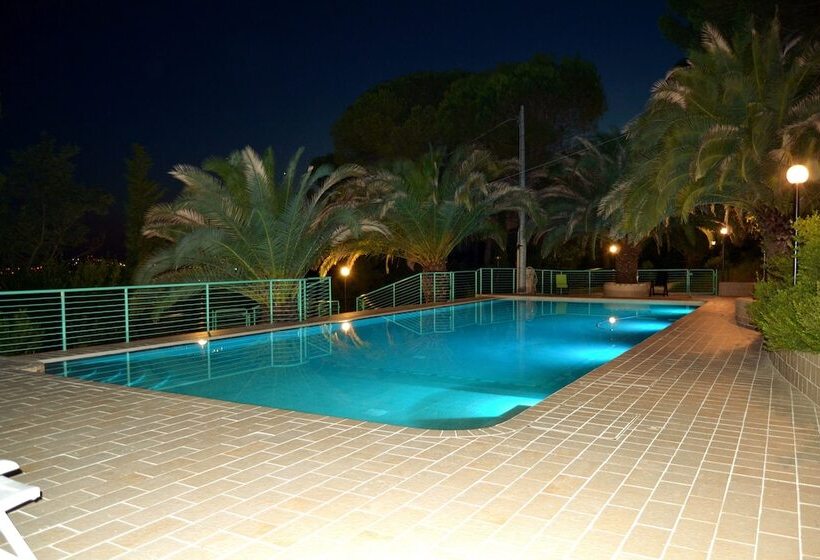 فندق ريفى Agriturismo Poggio Al Pino