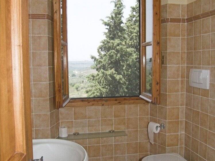 田舎風ホテル Agriturismo Policleto