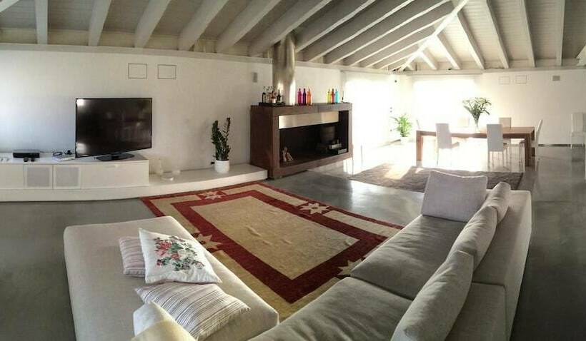 بنسيون Skyloft Rooms