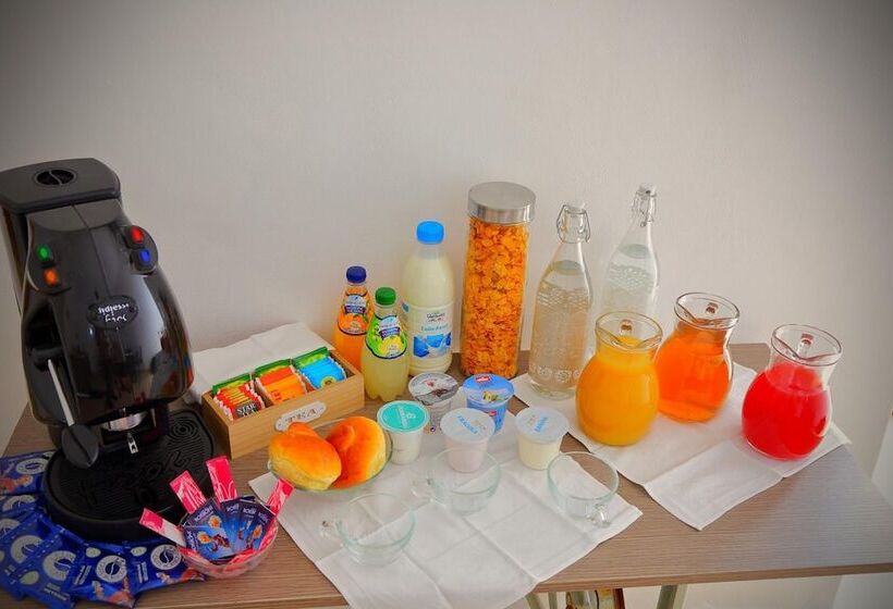 B&b Il Melograno Antico Con Terrazza E Giardino