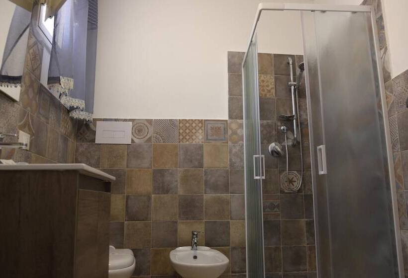 B&b Il Melograno Antico Con Terrazza E Giardino