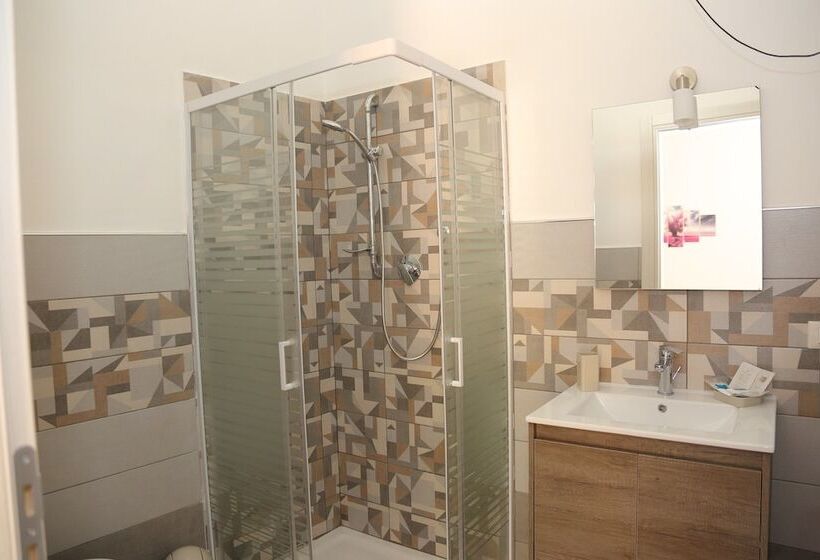 B&b Il Melograno Antico Con Terrazza E Giardino