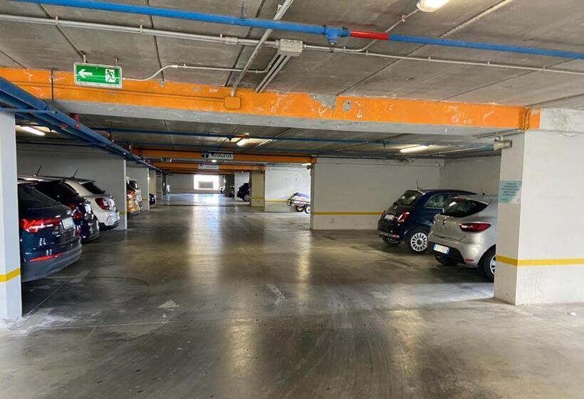 B&b Il Melograno Antico Con Terrazza E Giardino