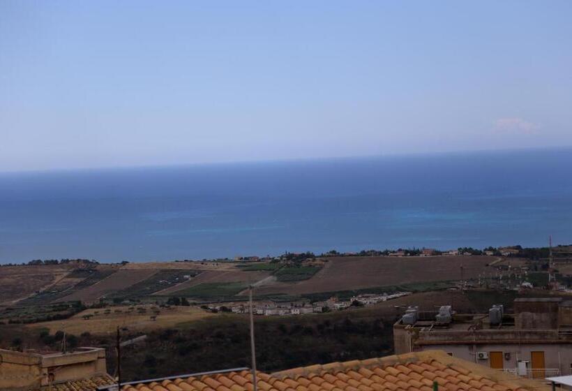 B&b Il Melograno Antico Con Terrazza E Giardino