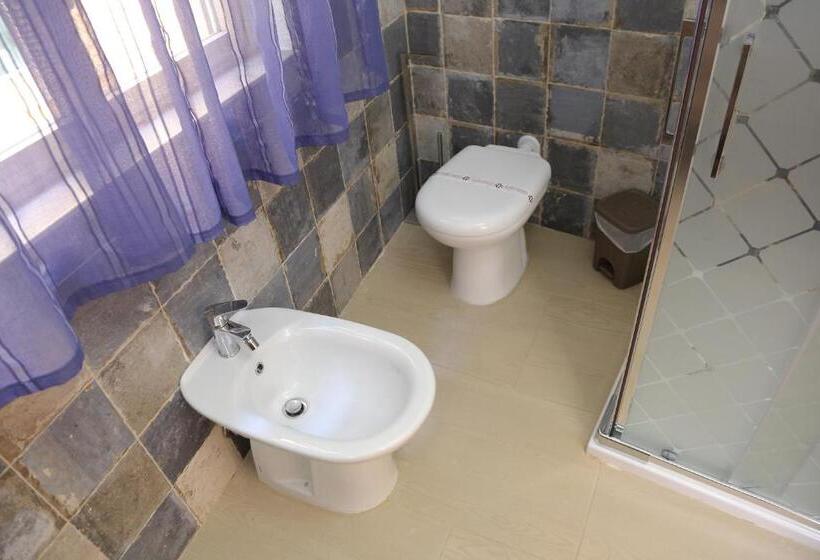 B&b Il Melograno Antico Con Terrazza E Giardino