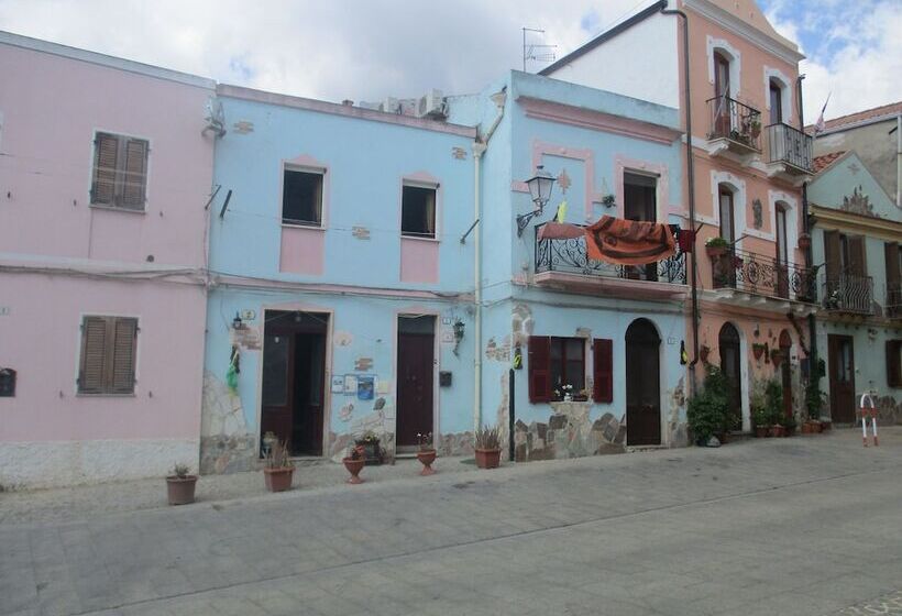 مبيت وإفطار L Antica Locanda