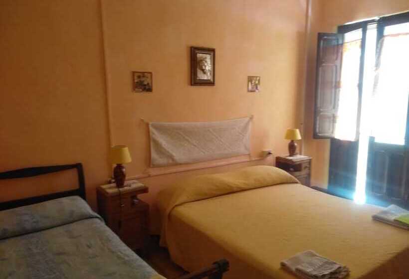 مبيت وإفطار L Antica Locanda