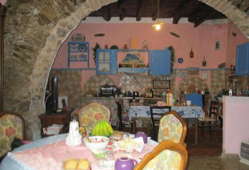 مبيت وإفطار L Antica Locanda