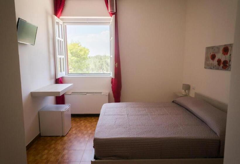 تختخواب و صبحانه Paradise Beb