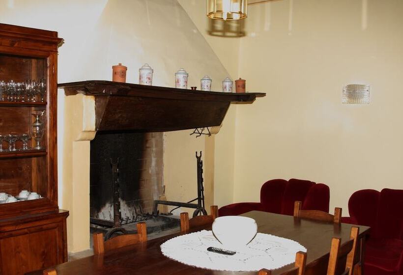 تختخواب و صبحانه Villa Del Cardinale