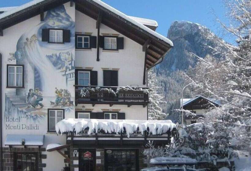 فندق Monti Pallidi