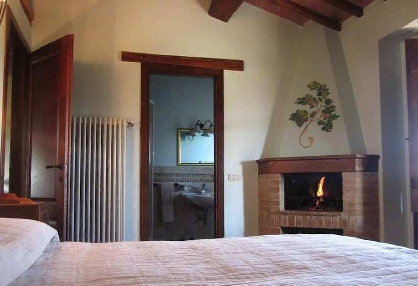 فندق ريفى Agriturismo Belvedere Delle Crete