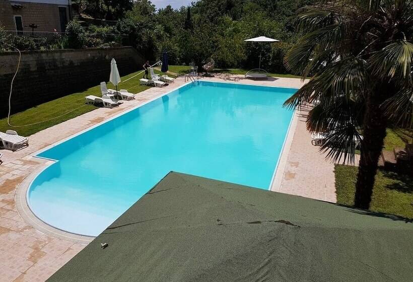 田舎風ホテル Bio Agriturismo Il Cavone