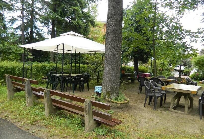 בית מלון כפרי Val Carlina