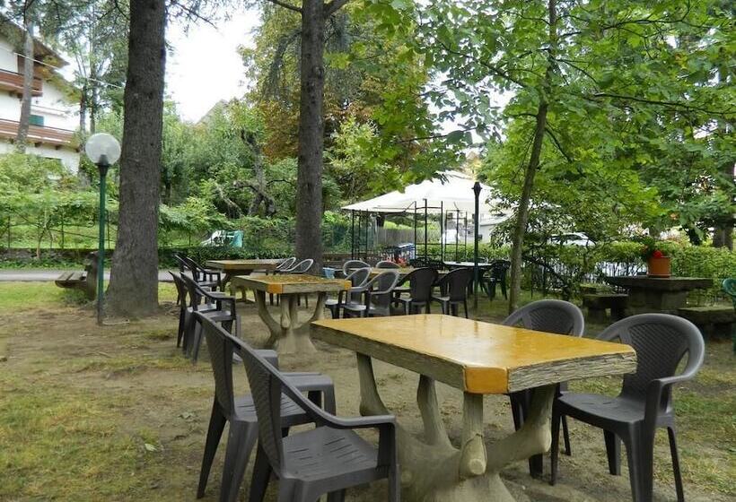 בית מלון כפרי Val Carlina