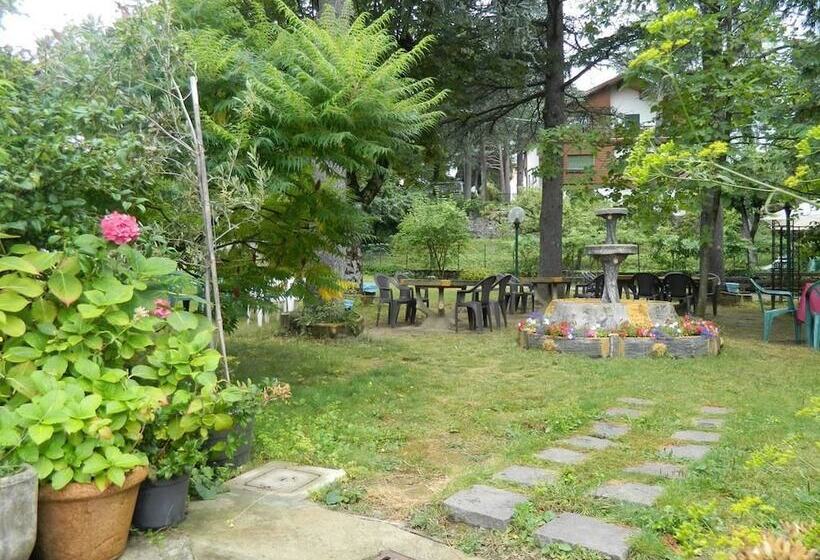 בית מלון כפרי Val Carlina