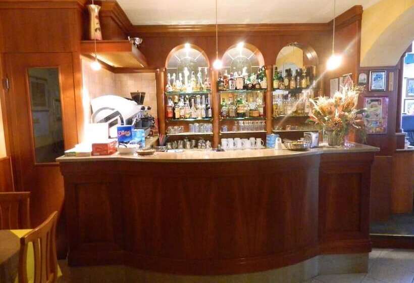 בית מלון כפרי Val Carlina