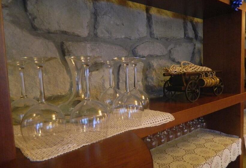 בית מלון כפרי Val Carlina