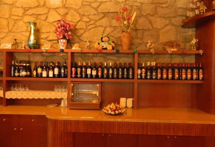 בית מלון כפרי Val Carlina